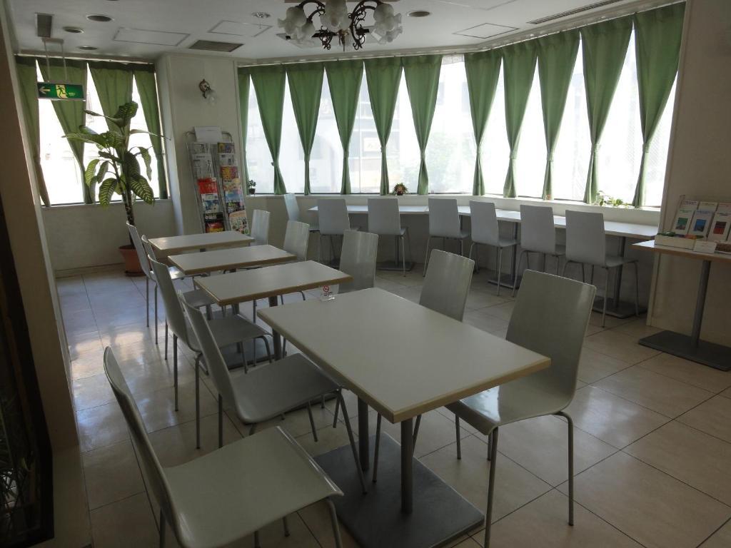 Hiroshima Rich Hotel Zewnętrze zdjęcie